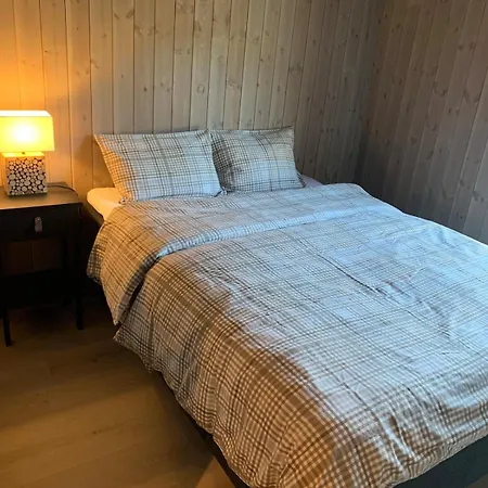 Moderne Og Romslig Familiehytte I Dom wakacyjny