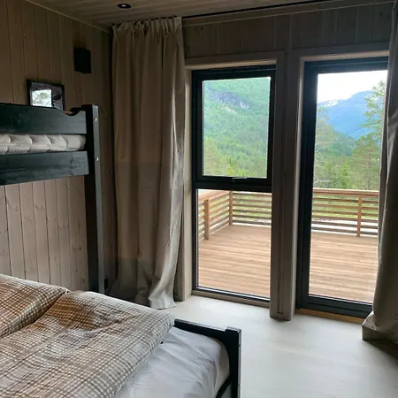 Dom wakacyjny Moderne Og Romslig Familiehytte I *