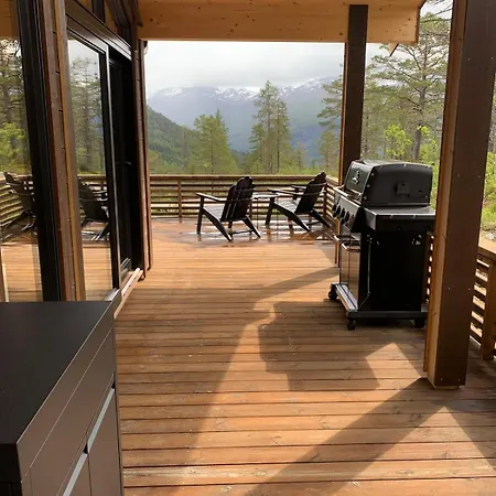 Dom wakacyjny Moderne Og Romslig Familiehytte I *