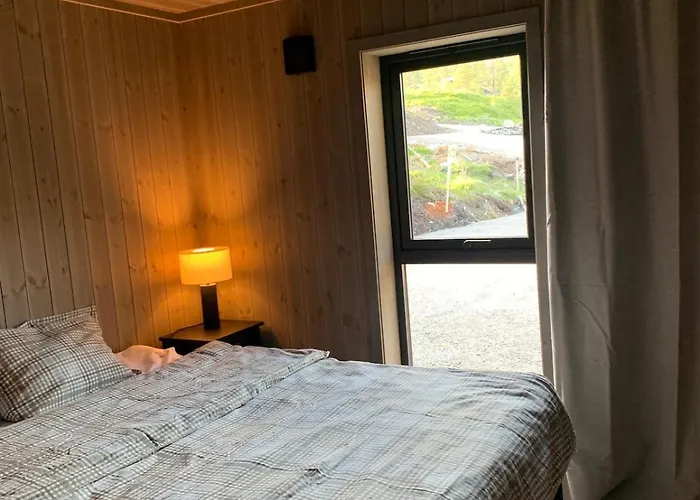 Moderne Og Romslig Familiehytte I Casa de Férias Stryn