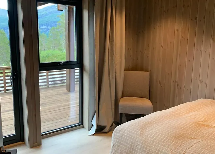 Moderne Og Romslig Familiehytte I Casa de Férias Stryn